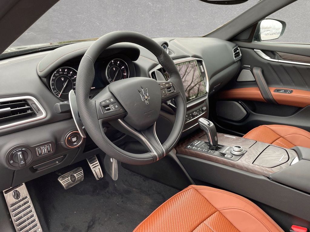 Maserati GHIBLI SQ4 - Imagen 5