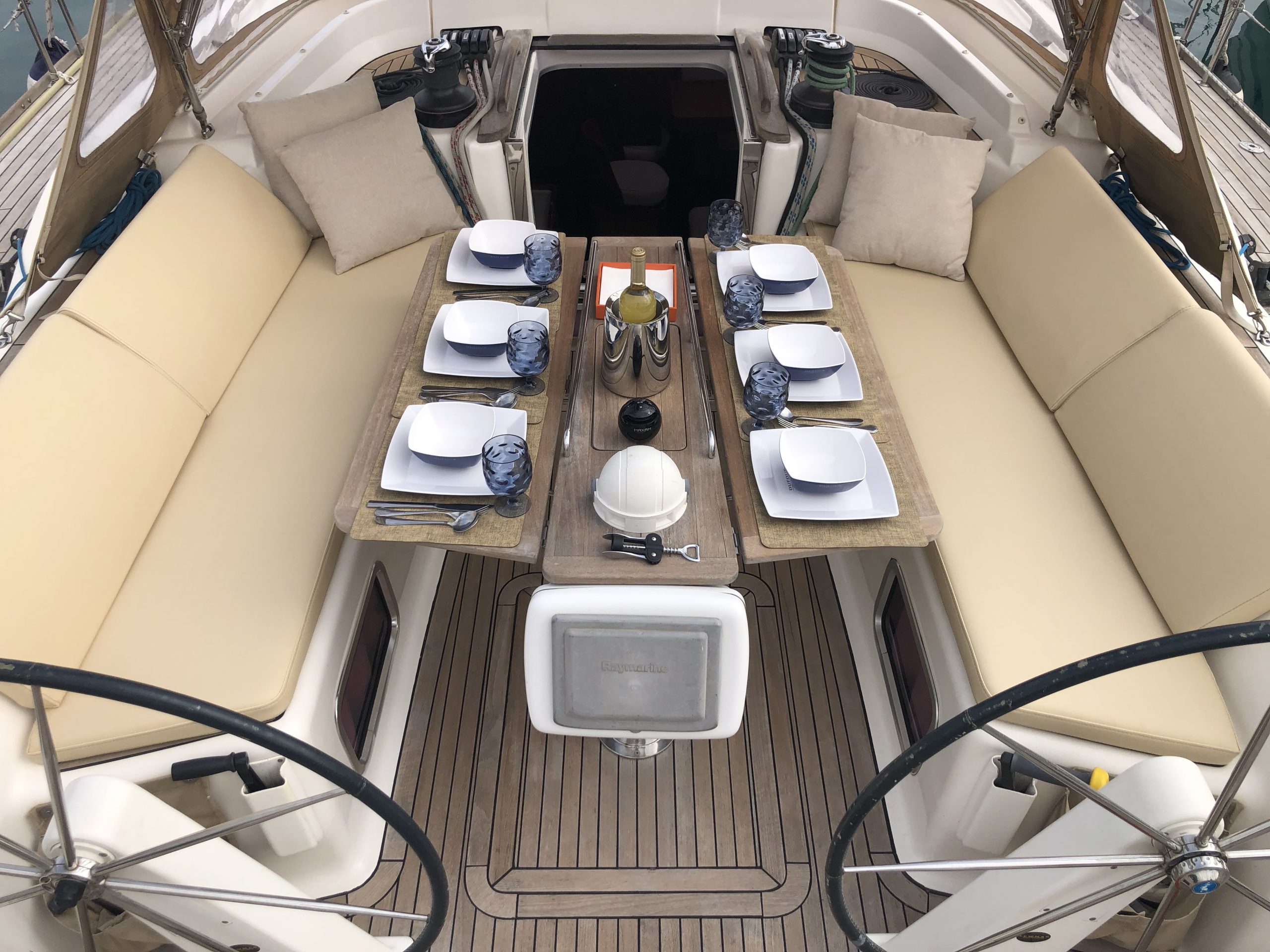 DUFOUR 525 GRAND LARGE - Imagen 4