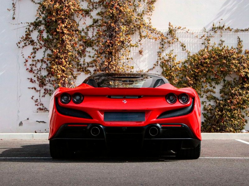 Ferrari F8 Tributo - Imagen 6