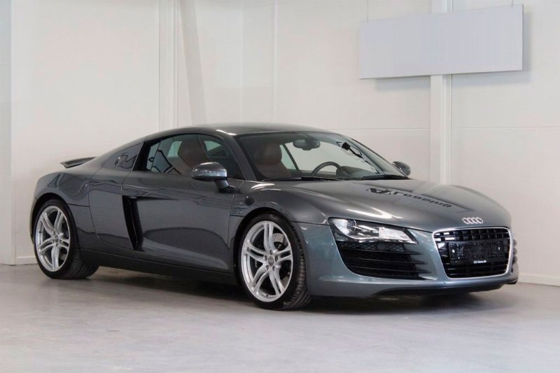 Alquiler Audi  R8 V10 PLUS