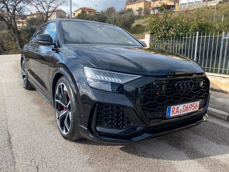 Alquiler Audi RSQ8 MTM EDITION