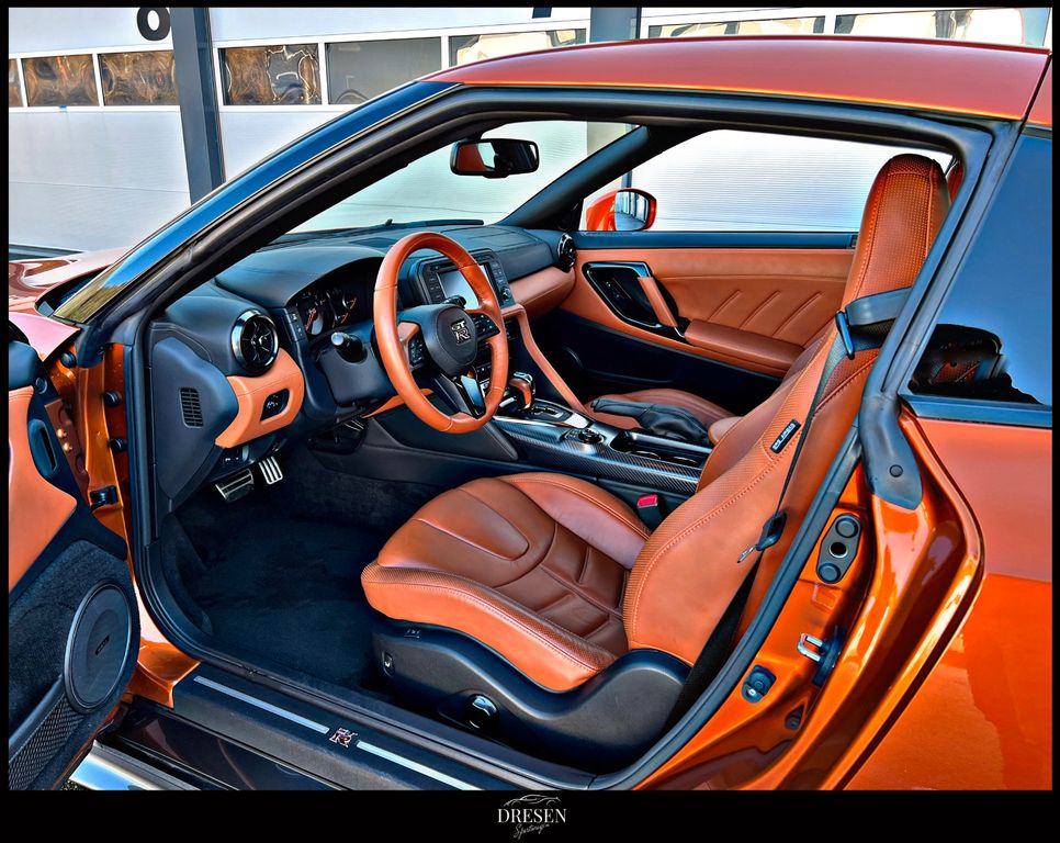 NISSAN  GTR BLACK EDITION - Imagen 7