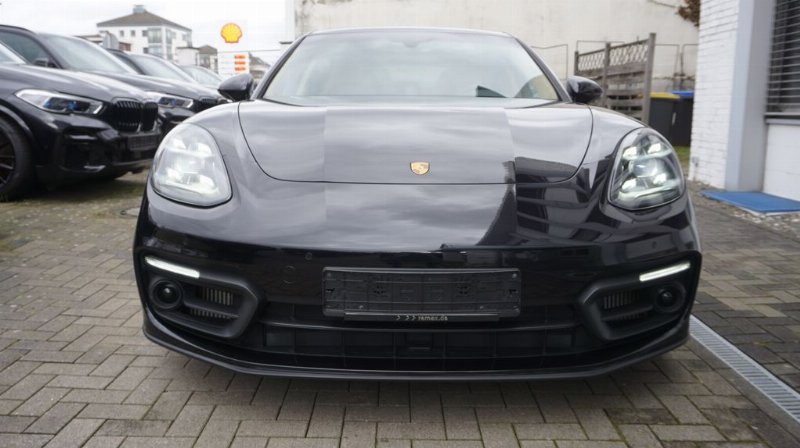 Alquiler Porsche Panamera Turbo