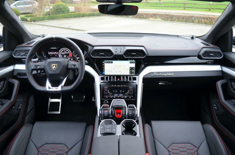 Lamborghini Urus - Imagen 6